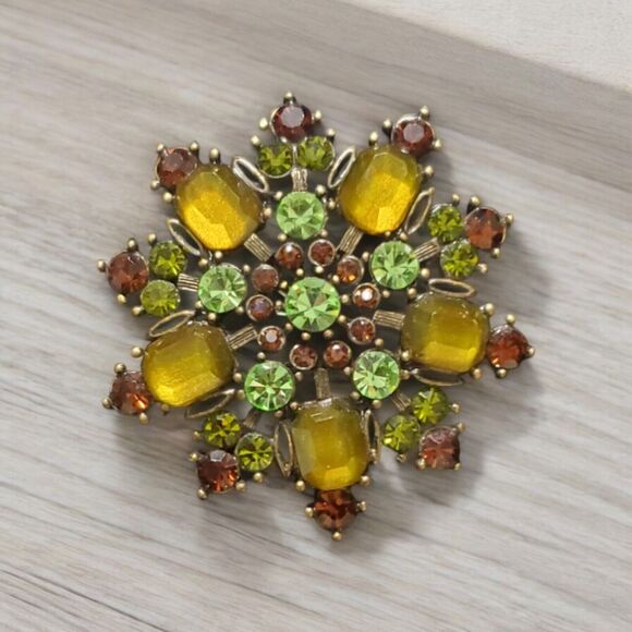 Starburst Rhinestone Brooch Green Yellow Brown Silver Tone 2" - Picture 1 of 3